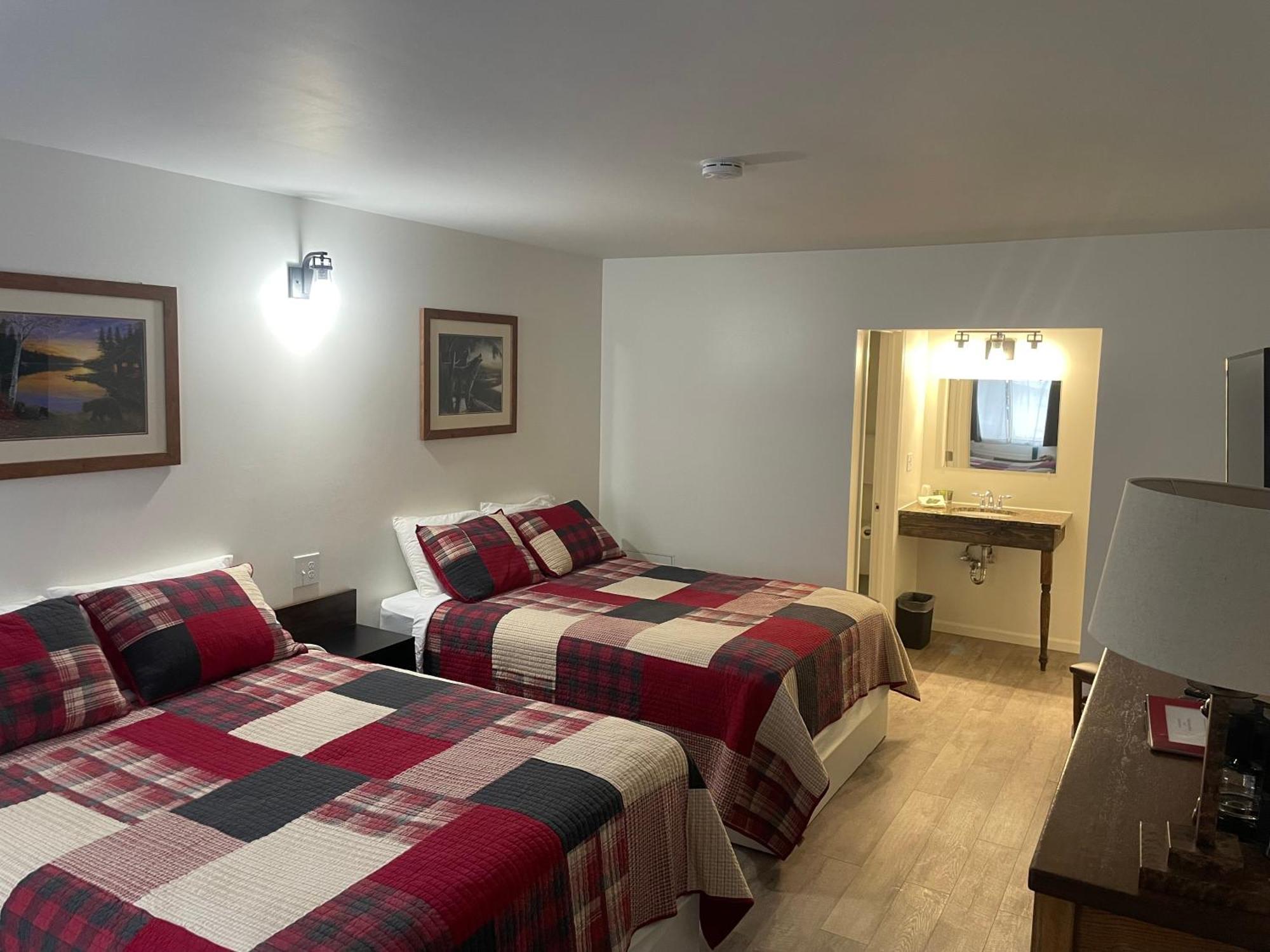 Trails Inn Quadna Mountain Motel & Rv Park Hill City Bagian luar foto