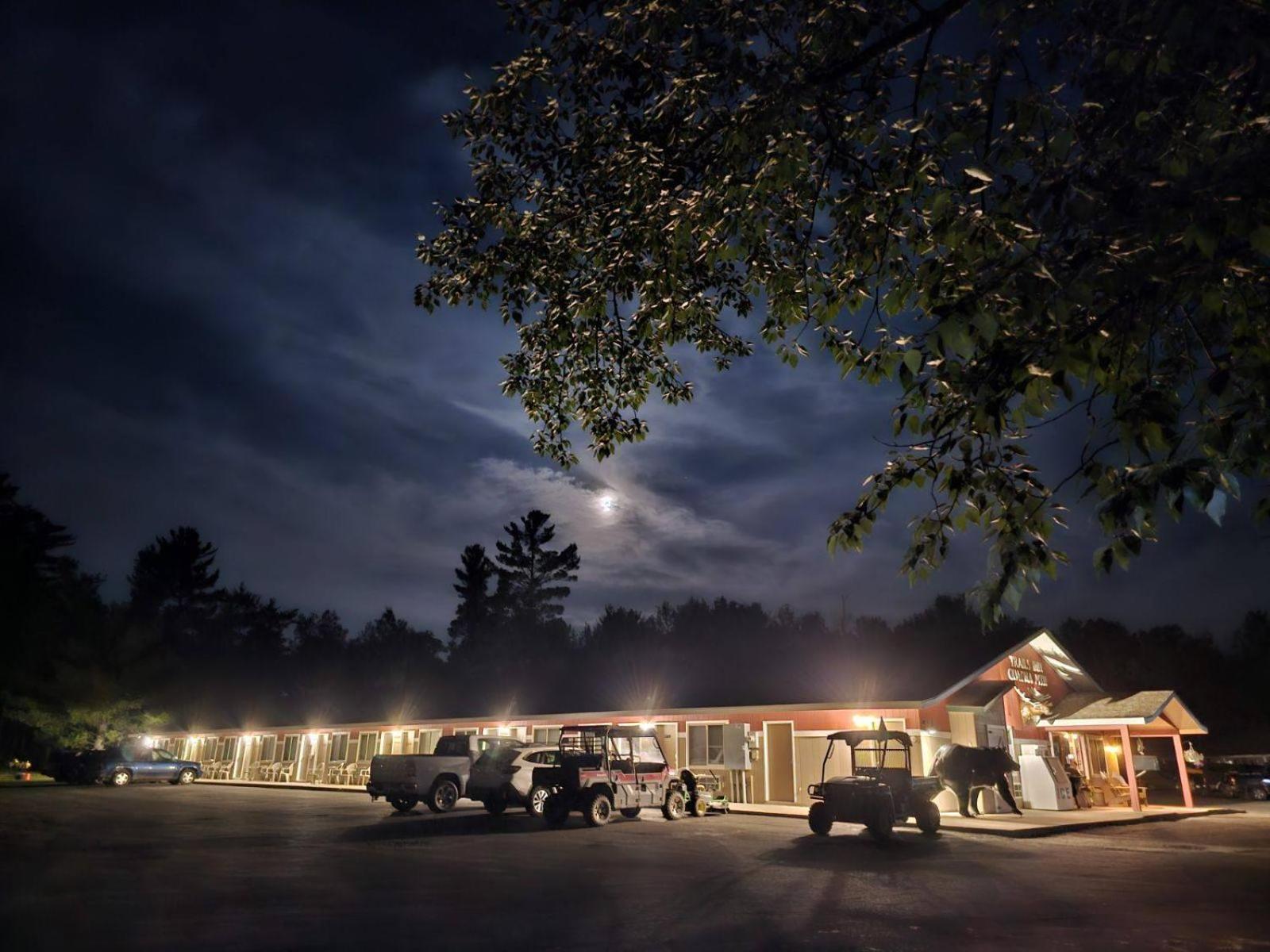 Trails Inn Quadna Mountain Motel & Rv Park Hill City Bagian luar foto