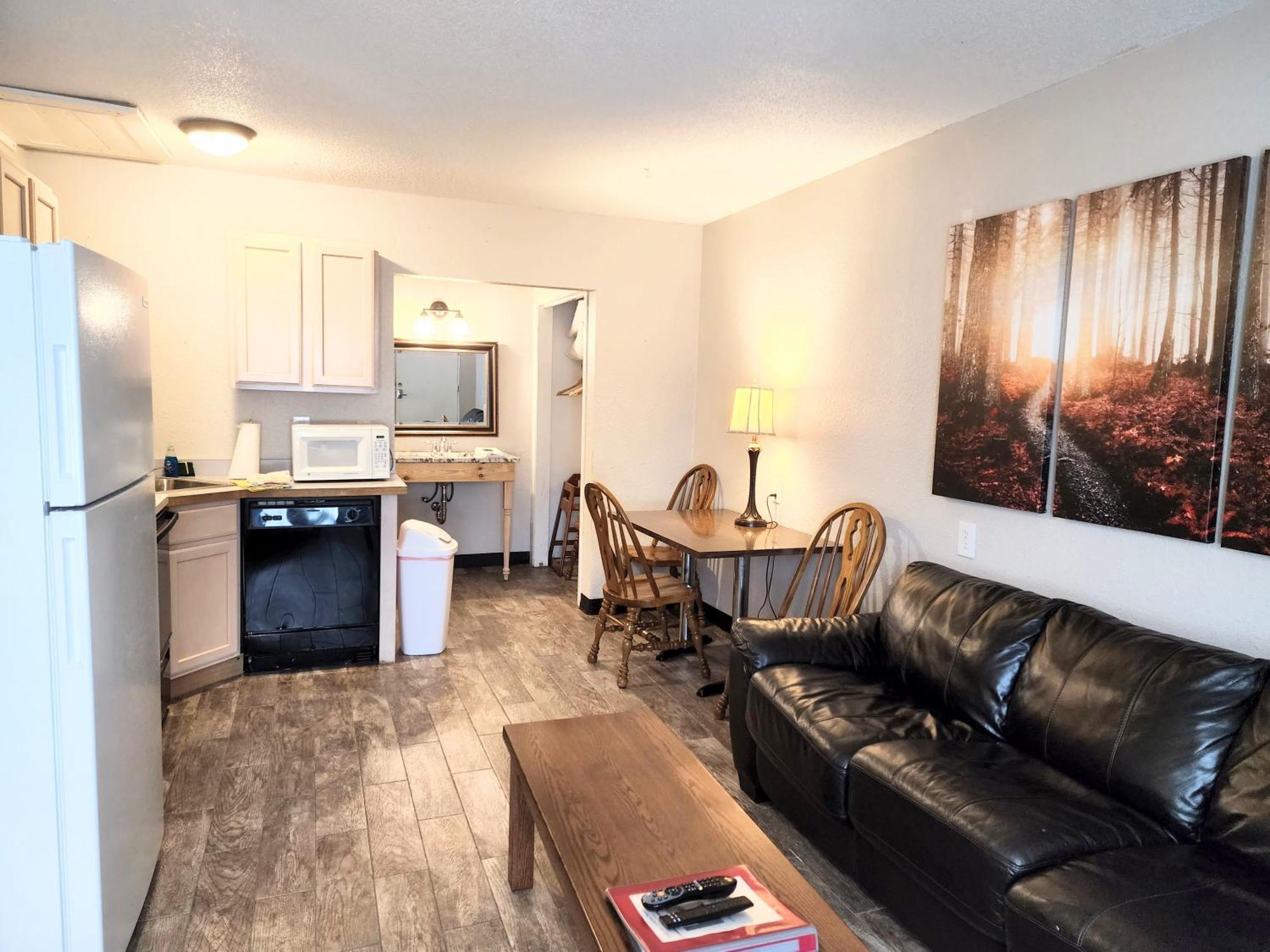 Trails Inn Quadna Mountain Motel & Rv Park Hill City Bagian luar foto