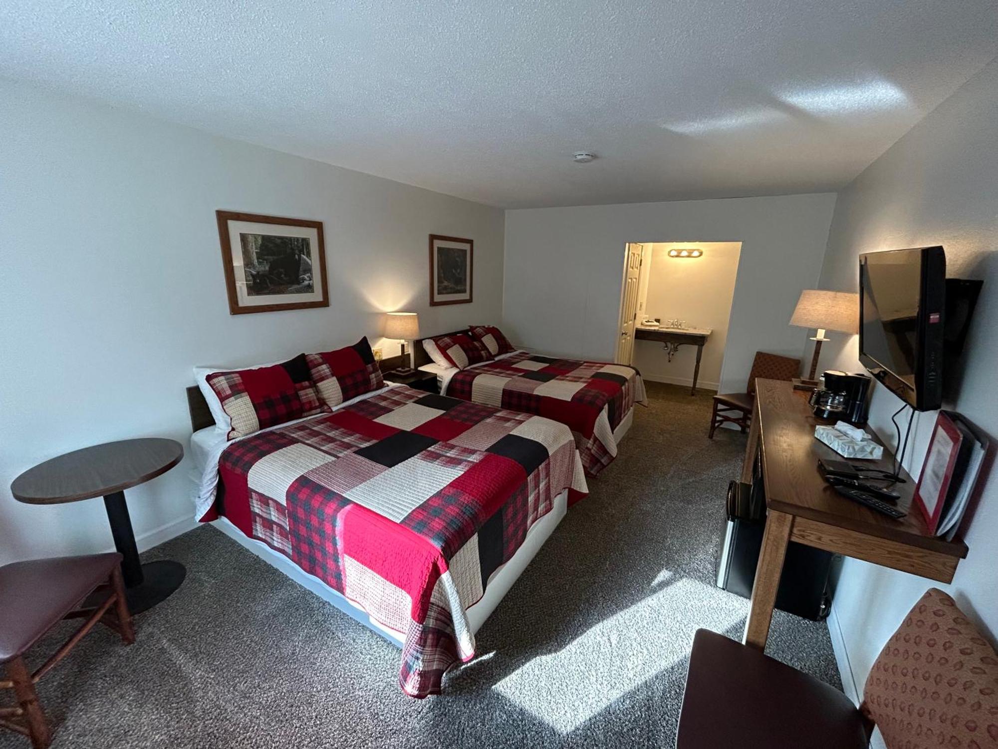 Trails Inn Quadna Mountain Motel & Rv Park Hill City Bagian luar foto