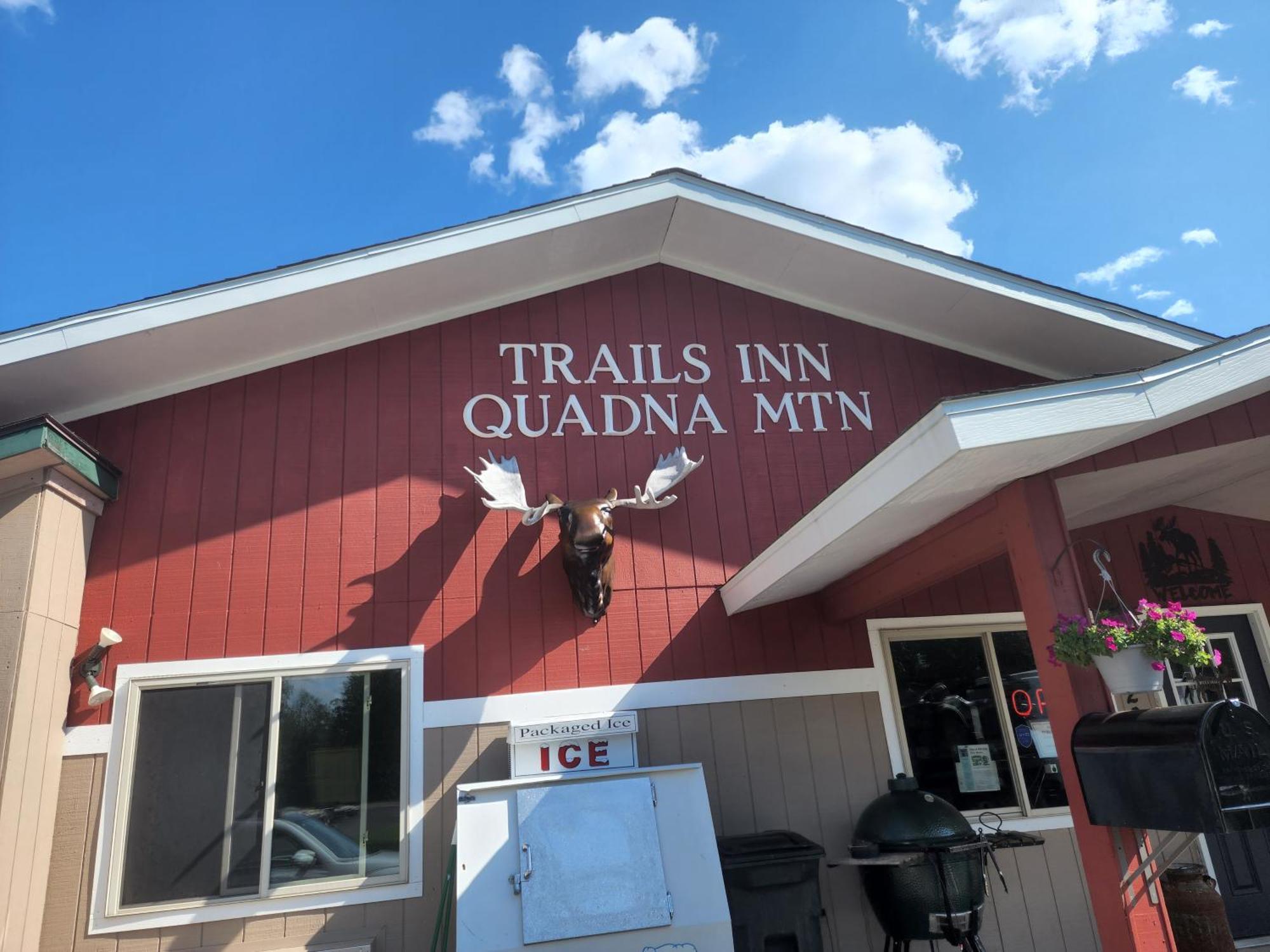 Trails Inn Quadna Mountain Motel & Rv Park Hill City Bagian luar foto