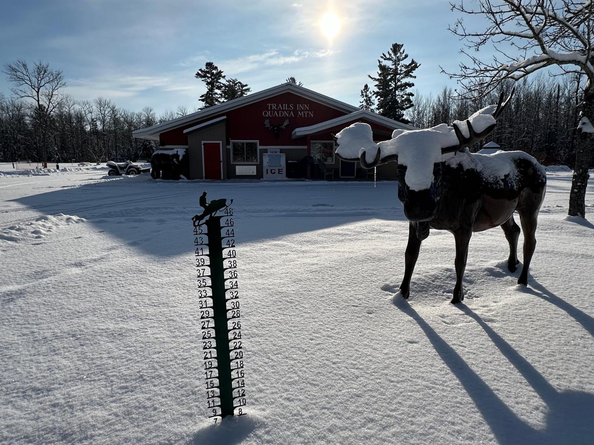 Trails Inn Quadna Mountain Motel & Rv Park Hill City Bagian luar foto