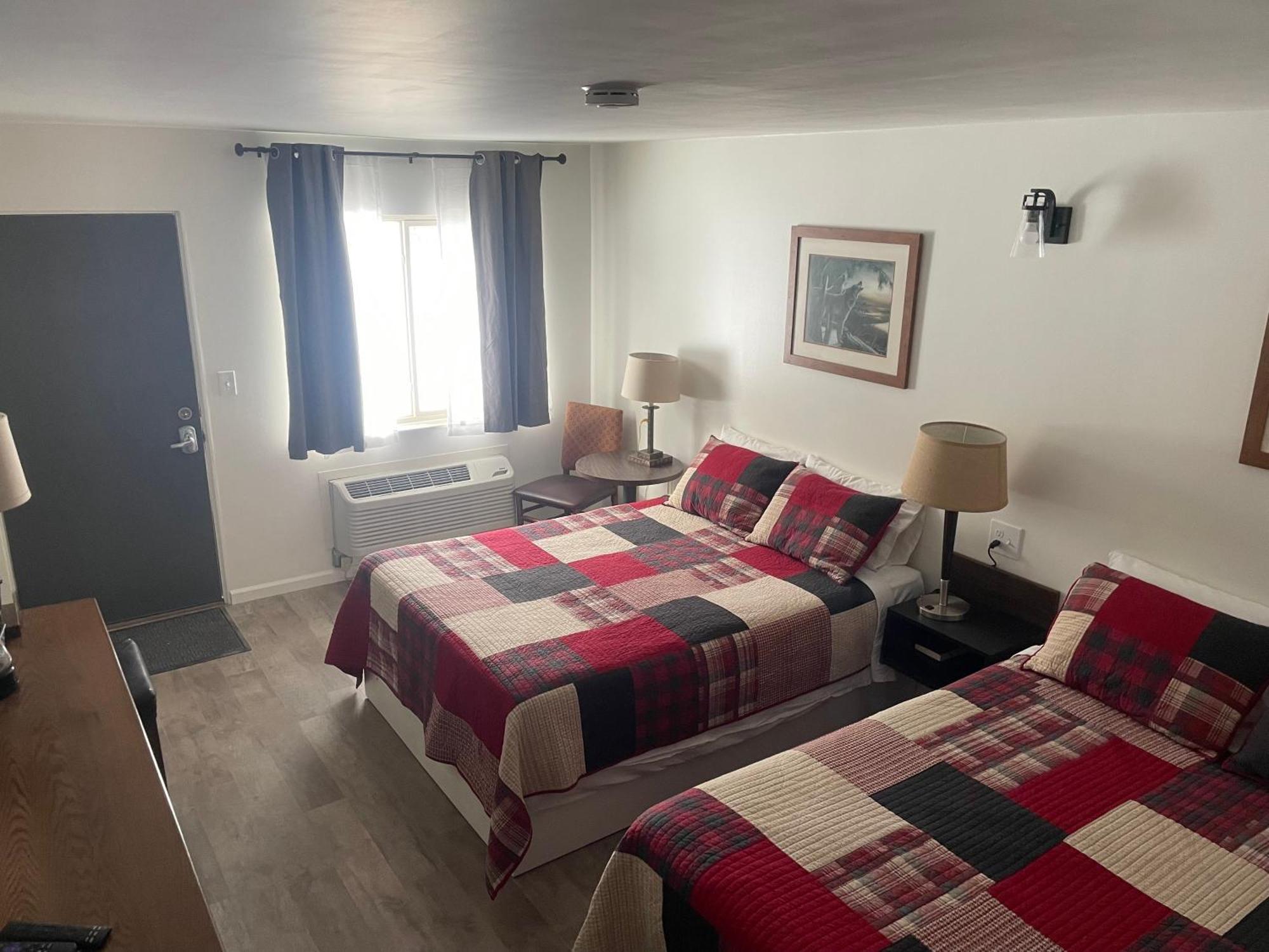 Trails Inn Quadna Mountain Motel & Rv Park Hill City Bagian luar foto