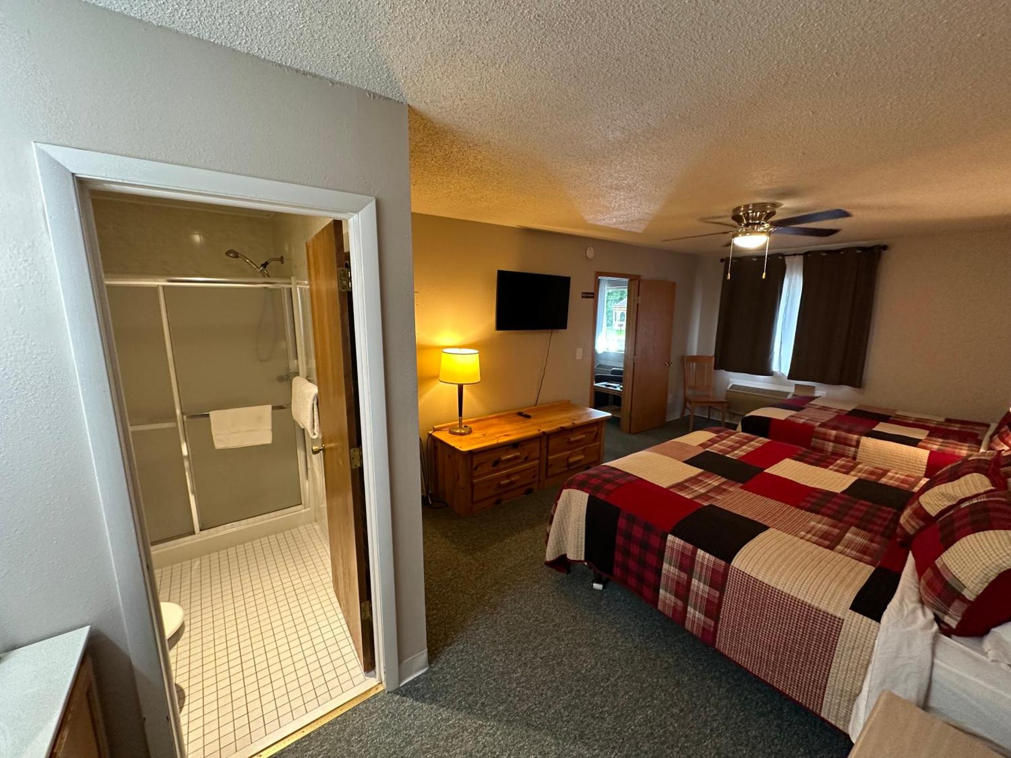 Trails Inn Quadna Mountain Motel & Rv Park Hill City Ruang foto