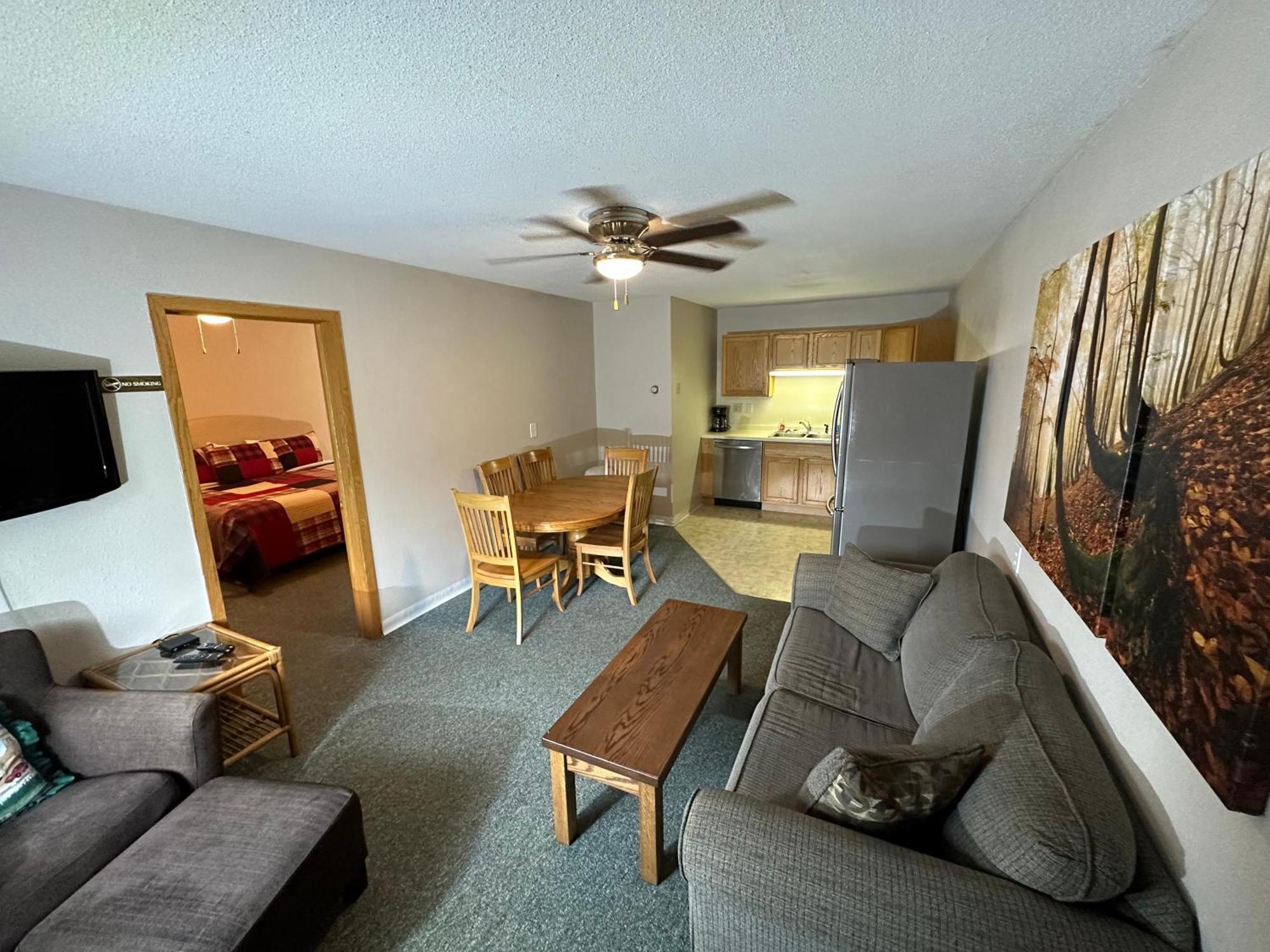 Trails Inn Quadna Mountain Motel & Rv Park Hill City Bagian luar foto