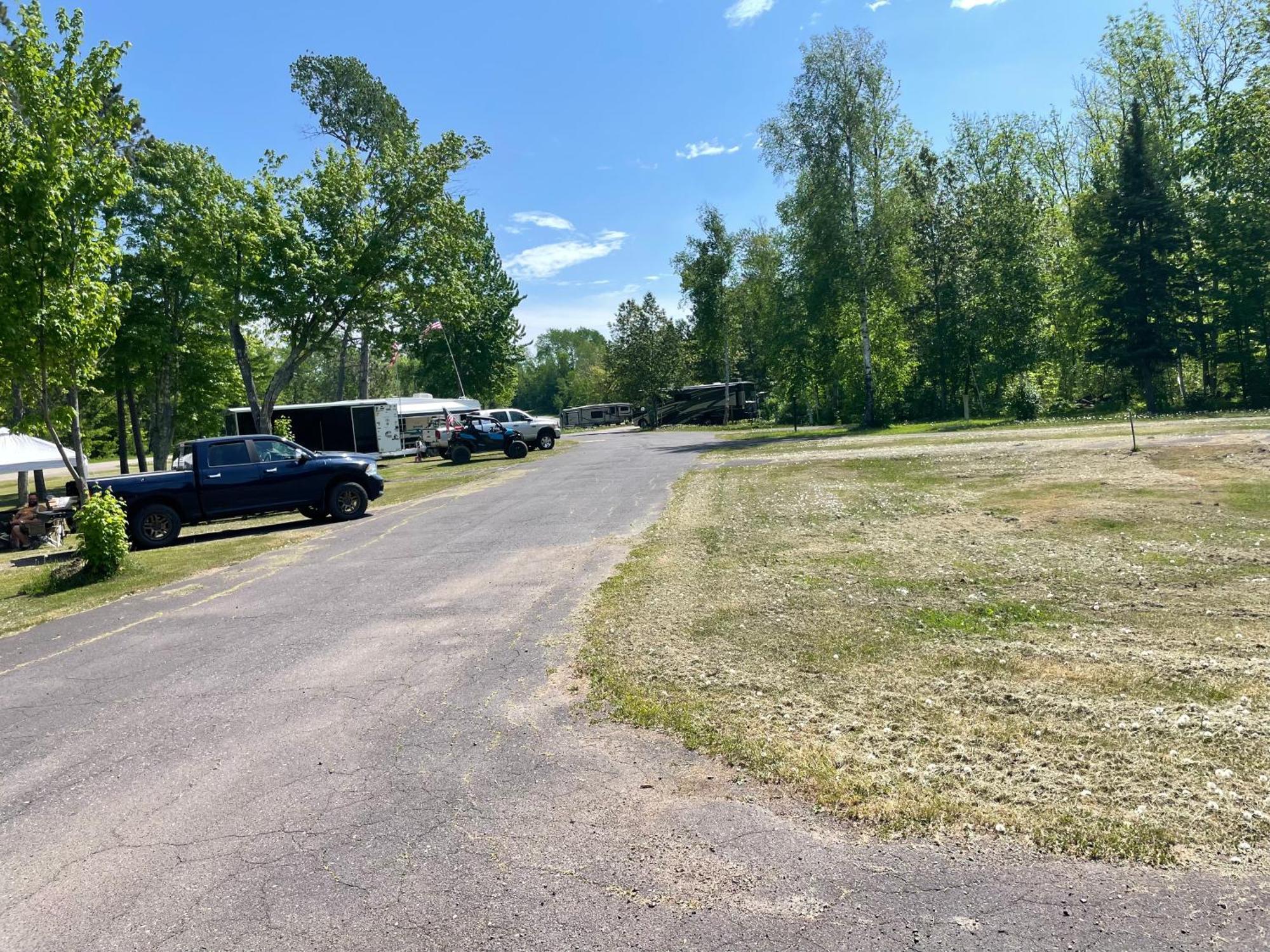 Trails Inn Quadna Mountain Motel & Rv Park Hill City Bagian luar foto