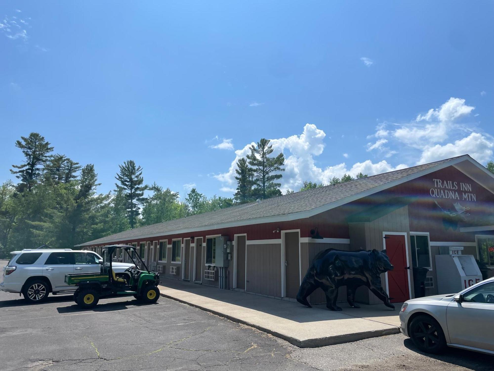 Trails Inn Quadna Mountain Motel & Rv Park Hill City Bagian luar foto